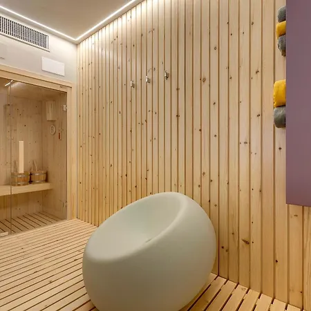 Prestige Penthouse With Private Spa, Gym And Terrace By Mamo Florence